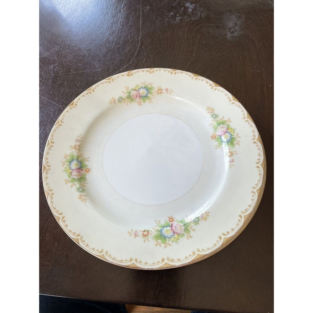 spencer bread and butter plate, 2 Pieces 7.5 Inch Diameter.